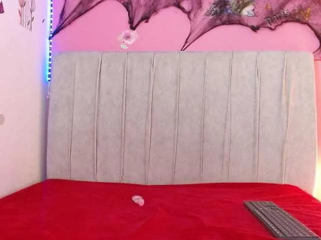 Offline madihlove303av on BongaCams