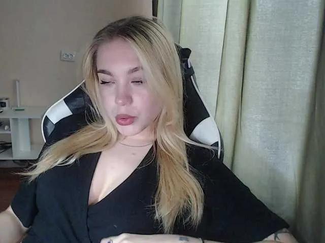 Offline maksisisia on BongaCams