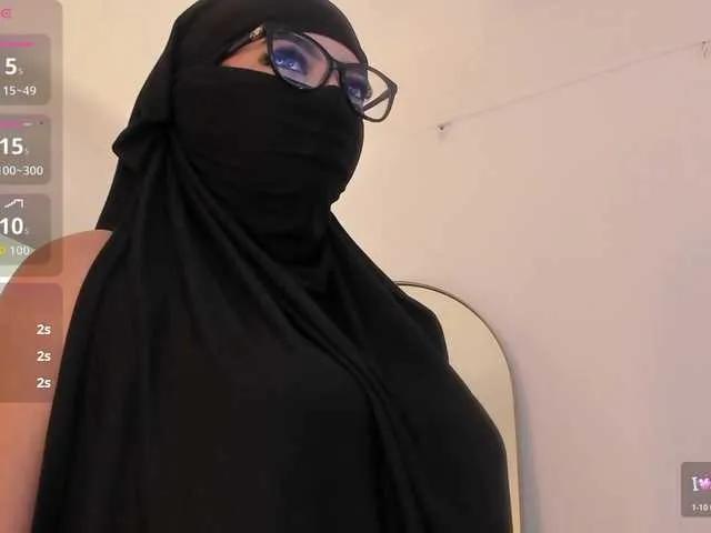 Offline malih- on BongaCams