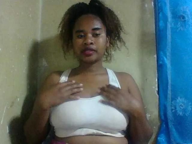 Offline Marie121 on BongaCams