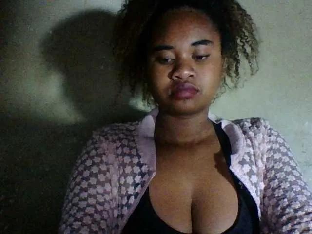 Offline Marie121 on BongaCams