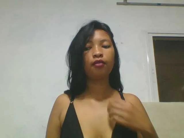 Martiniah on BongaCams
