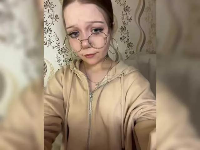 MelMooon on BongaCams 