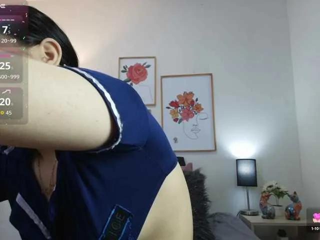 Offline MIA-MORALEZ on BongaCams