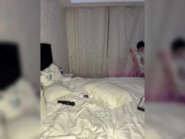 millemimi on BongaCams 