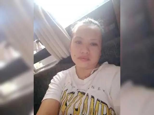 Offline MorenaLee on BongaCams