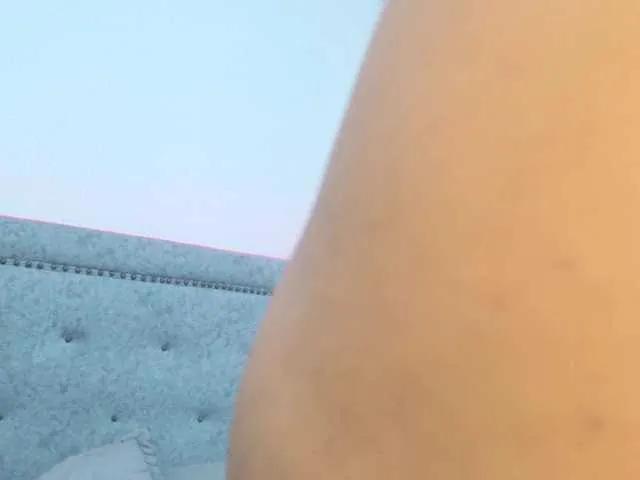 Offline NicolBonnie on BongaCams