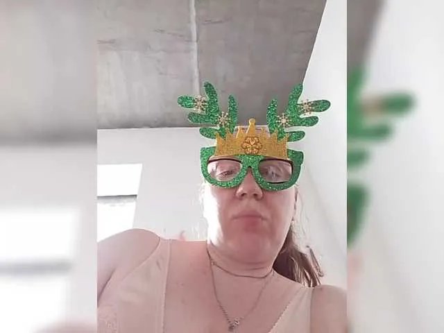 office-online on BongaCams 