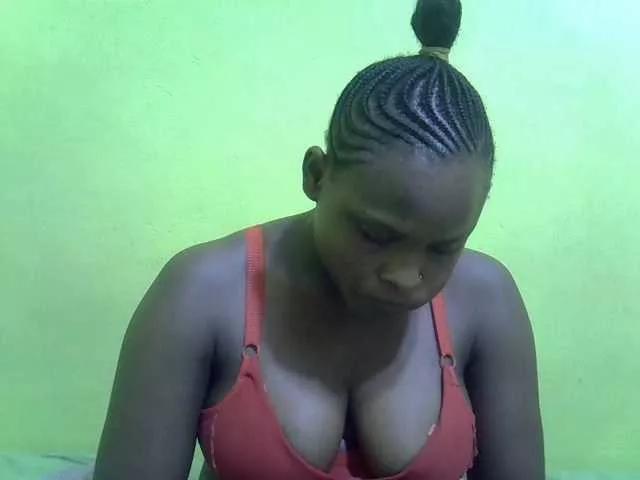 Offline queendebbie on BongaCams