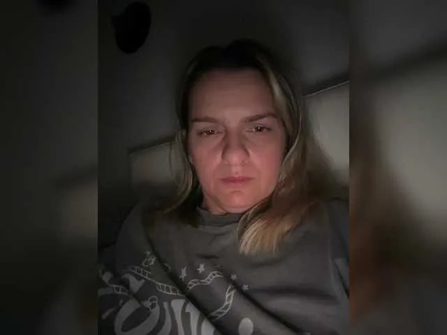 ReveMignoneX on BongaCams 