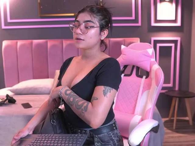 RomaHells on BongaCams