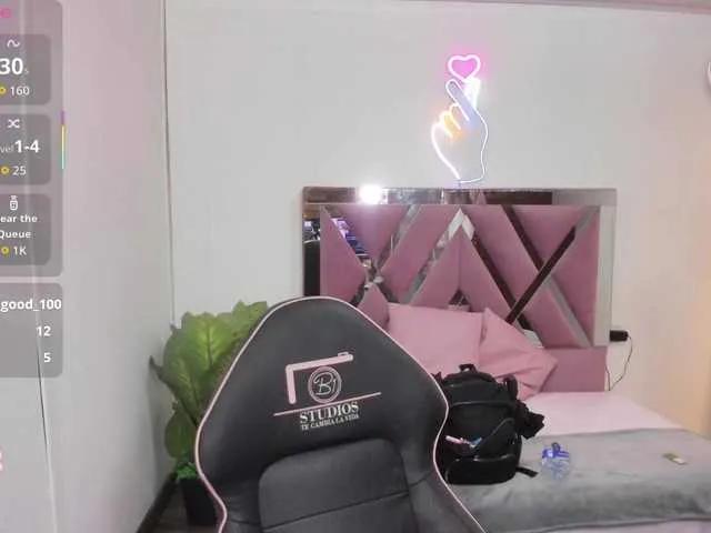 SAAYA-TAY on BongaCams 