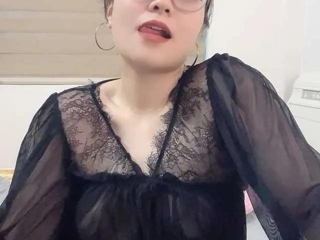 Selena295 on BongaCams 