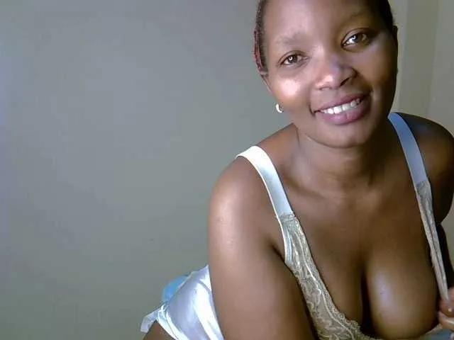 Sexxyqueen on BongaCams