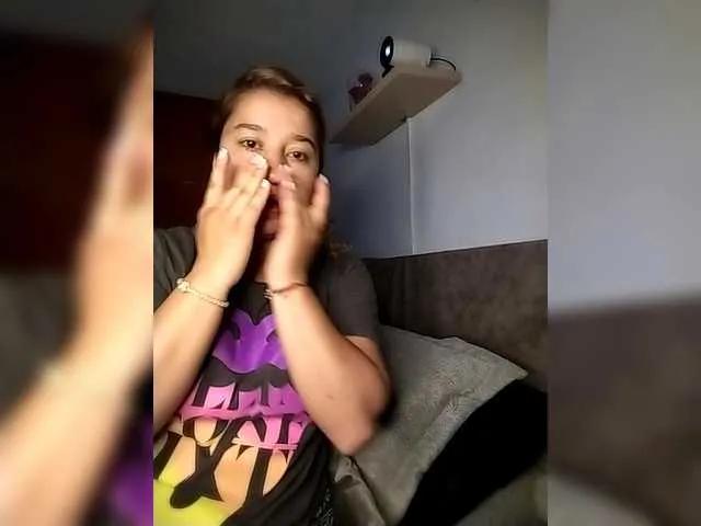 Offline Silverlbeekerry on BongaCams