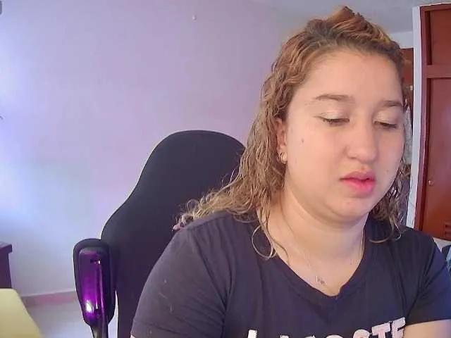 Offline Silverlbeekerry on BongaCams