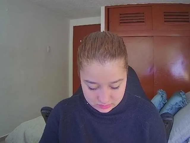 Offline Silverlbeekerry on BongaCams