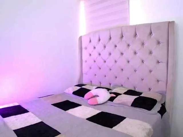 Offline sofirousel on BongaCams