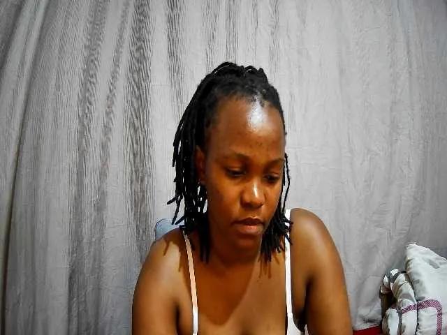 sweet-bunny-sweet on BongaCams