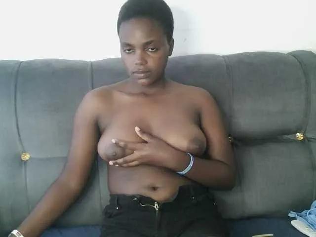 Sweetcutie1 on BongaCams 