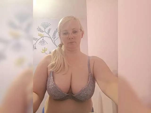 Offline Sweetie454 on BongaCams