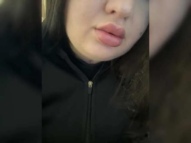 Swettypussy69 on BongaCams