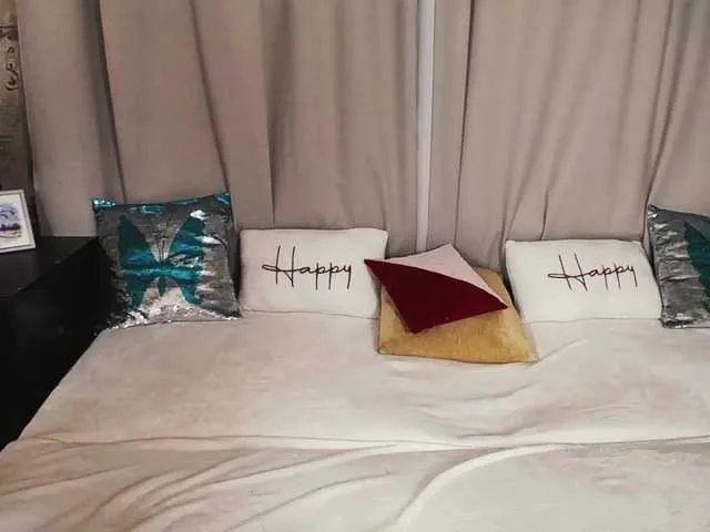 Unusual-G on BongaCams 