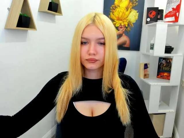 Velvetsky on BongaCams 