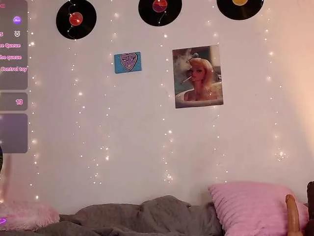 violetjane on BongaCams