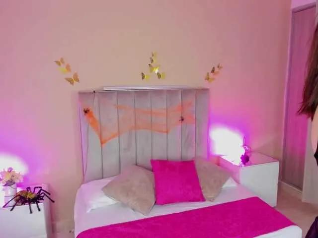 Offline Wanda-Olsenn on BongaCams