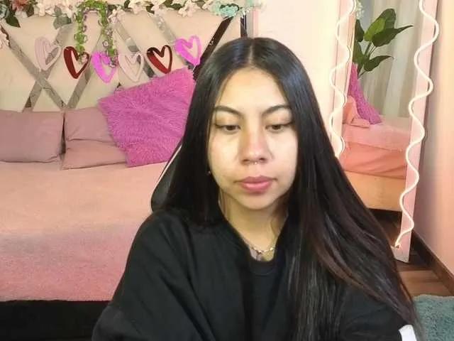 Offline ZURY-TAY on BongaCams