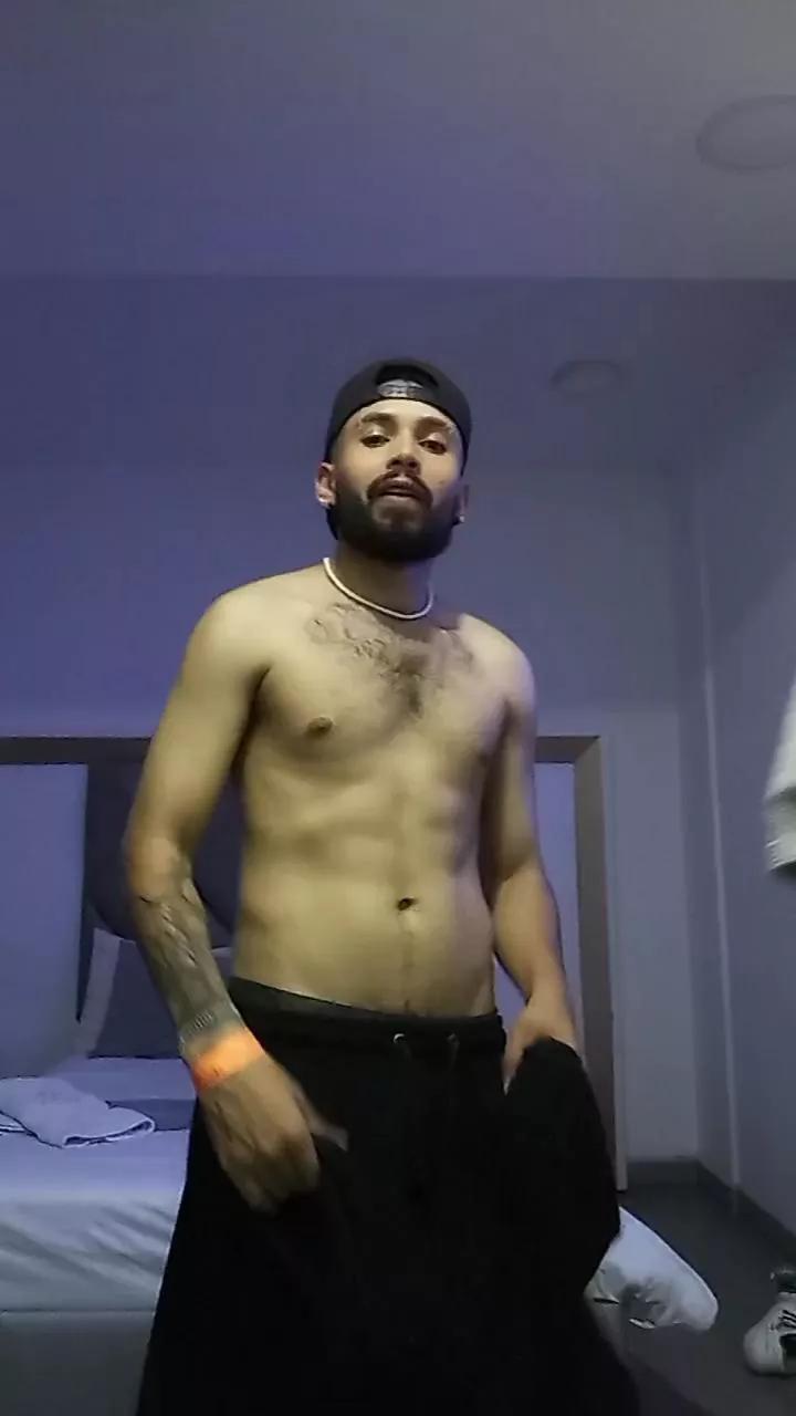 Offline AbelAsburgo on Cam4