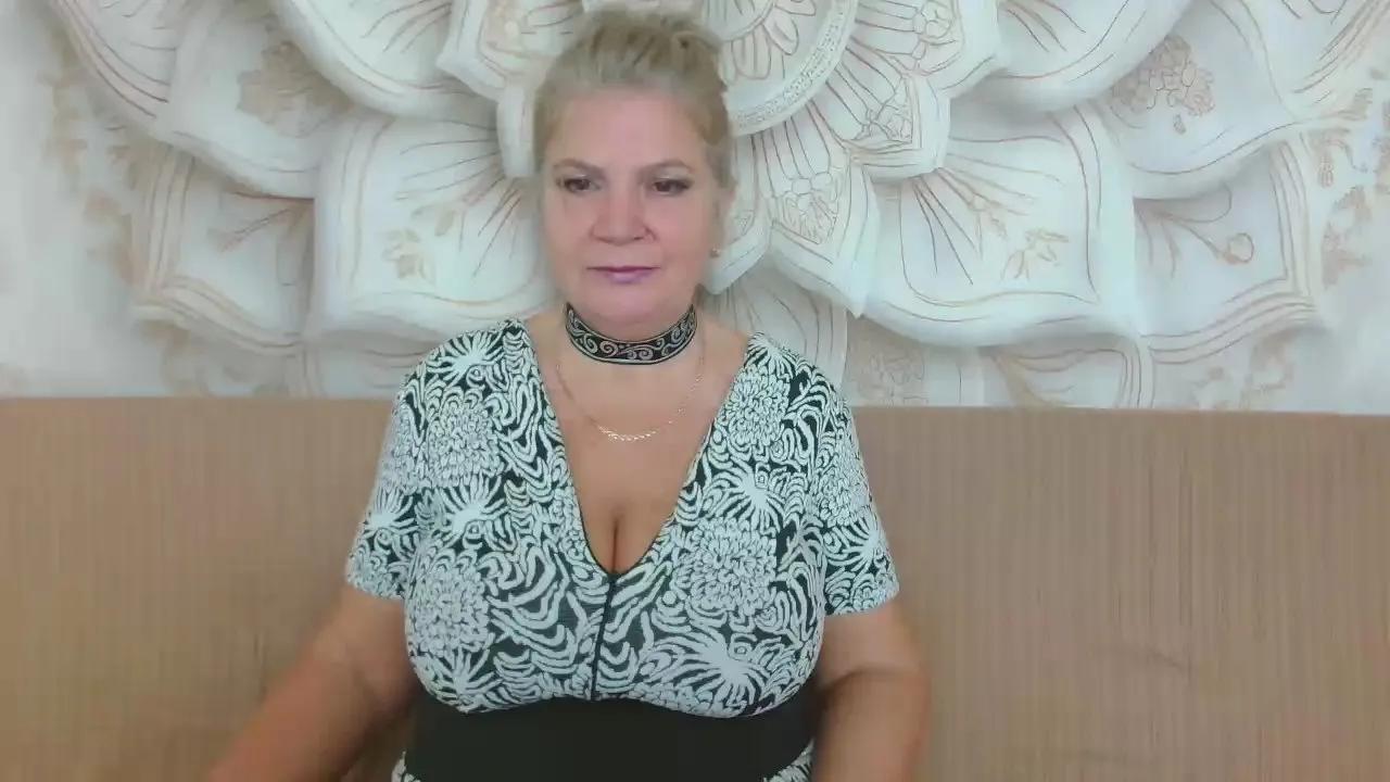 Offline Adama4love on Cam4