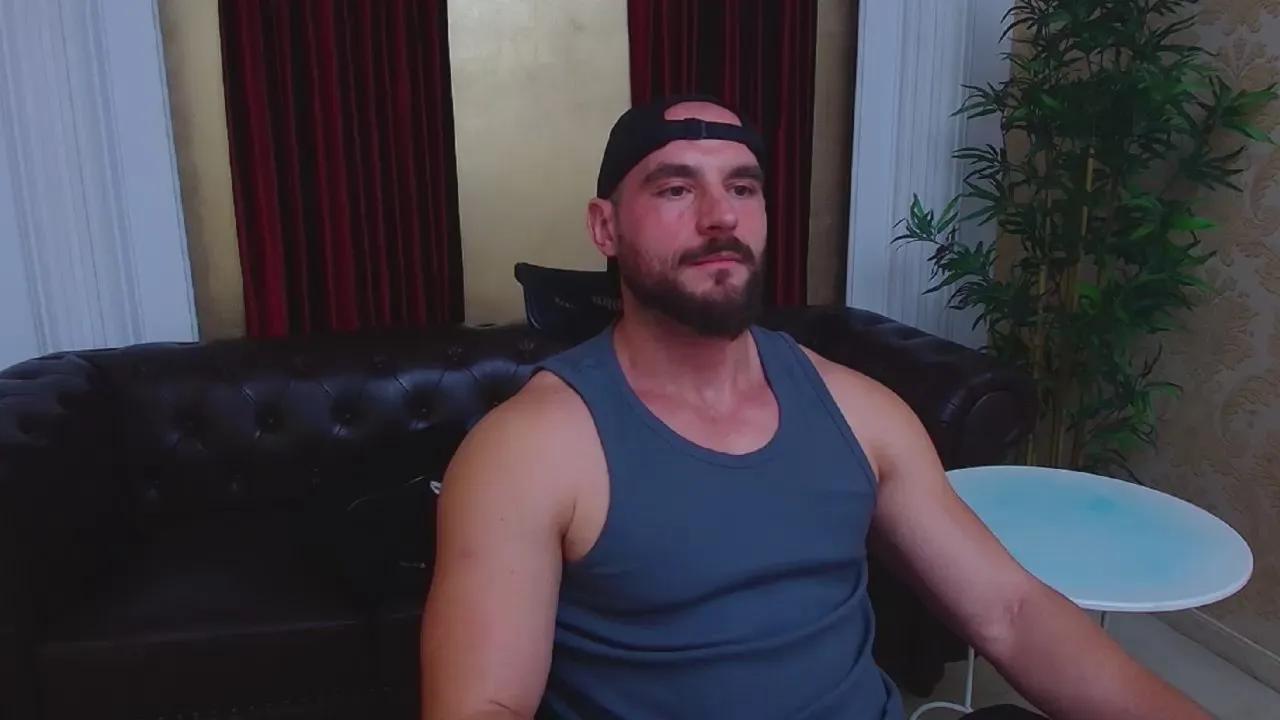 AdamJameson on Cam4 