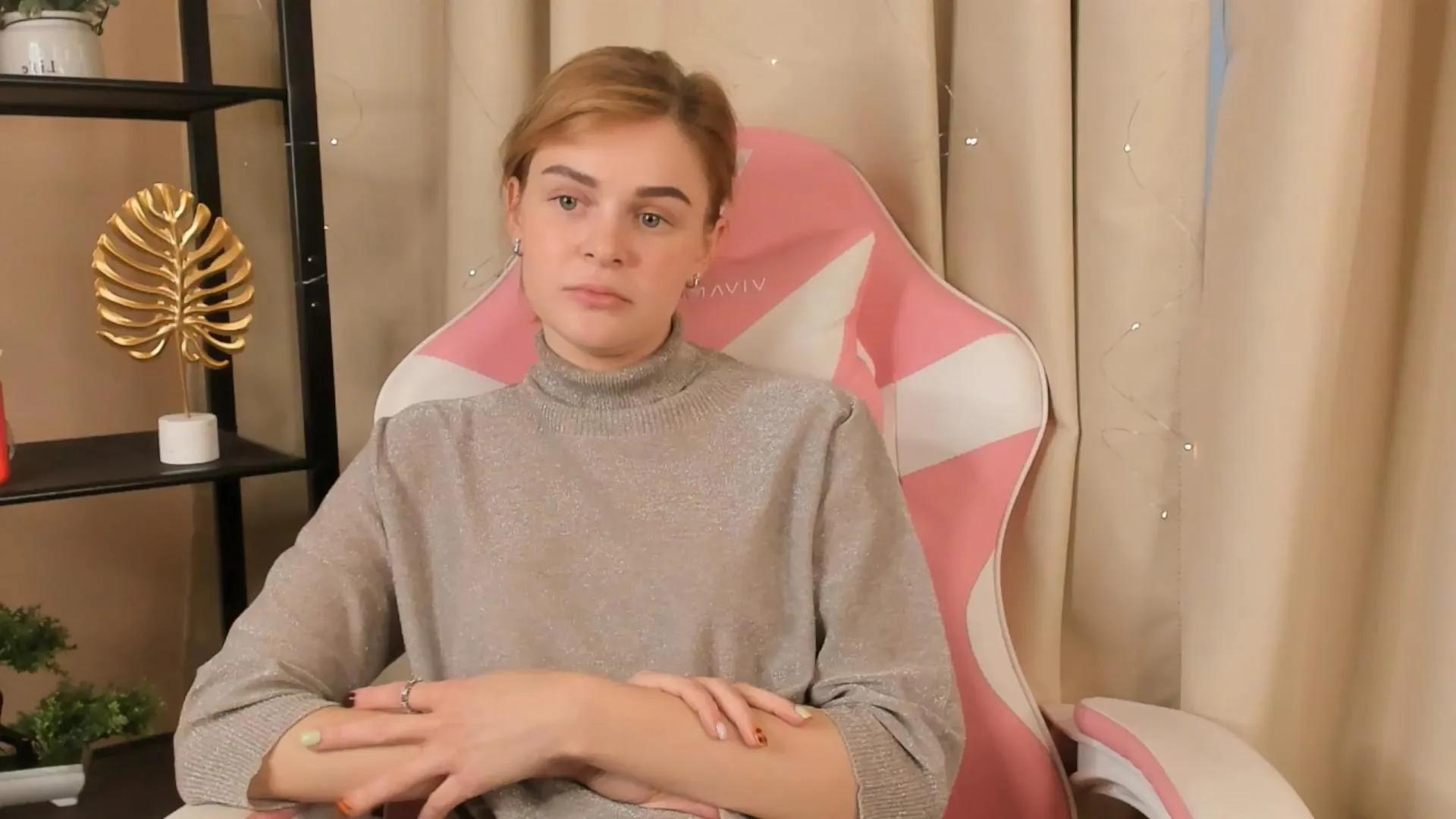 Offline AdaMolyneux on Cam4