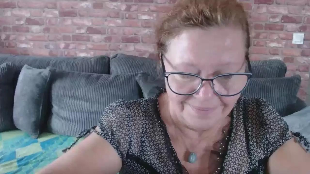 Freechat adele69sexy on Cam4