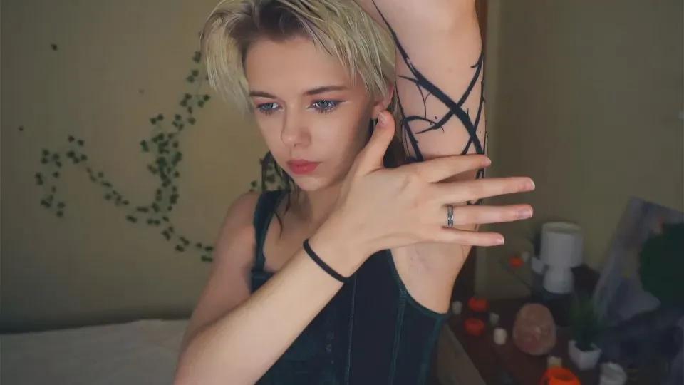 Offline AftonFountain on Cam4