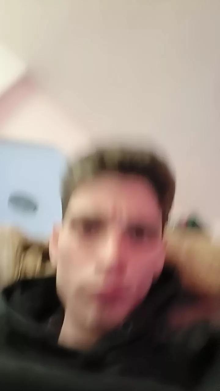 Offline albertillo2 on Cam4