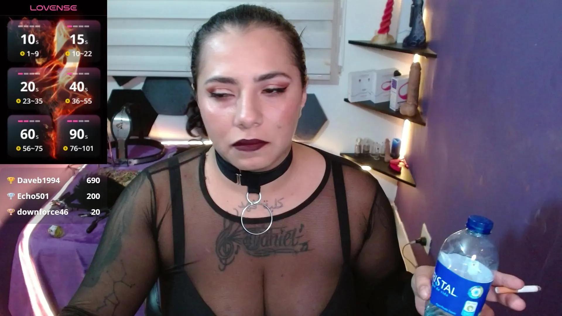 Offline alexa_slave77 on Cam4