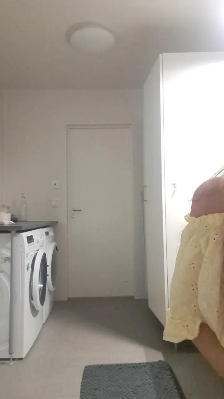 Offline AlvinaSWE on Cam4