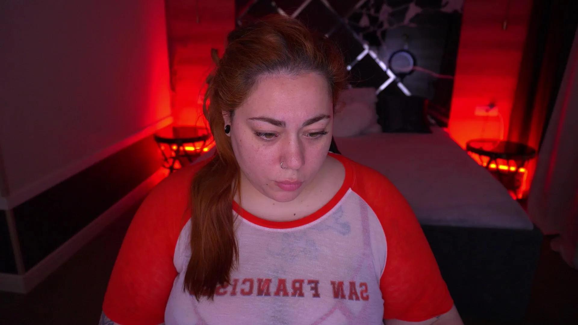 AmazonkaStar on Cam4 