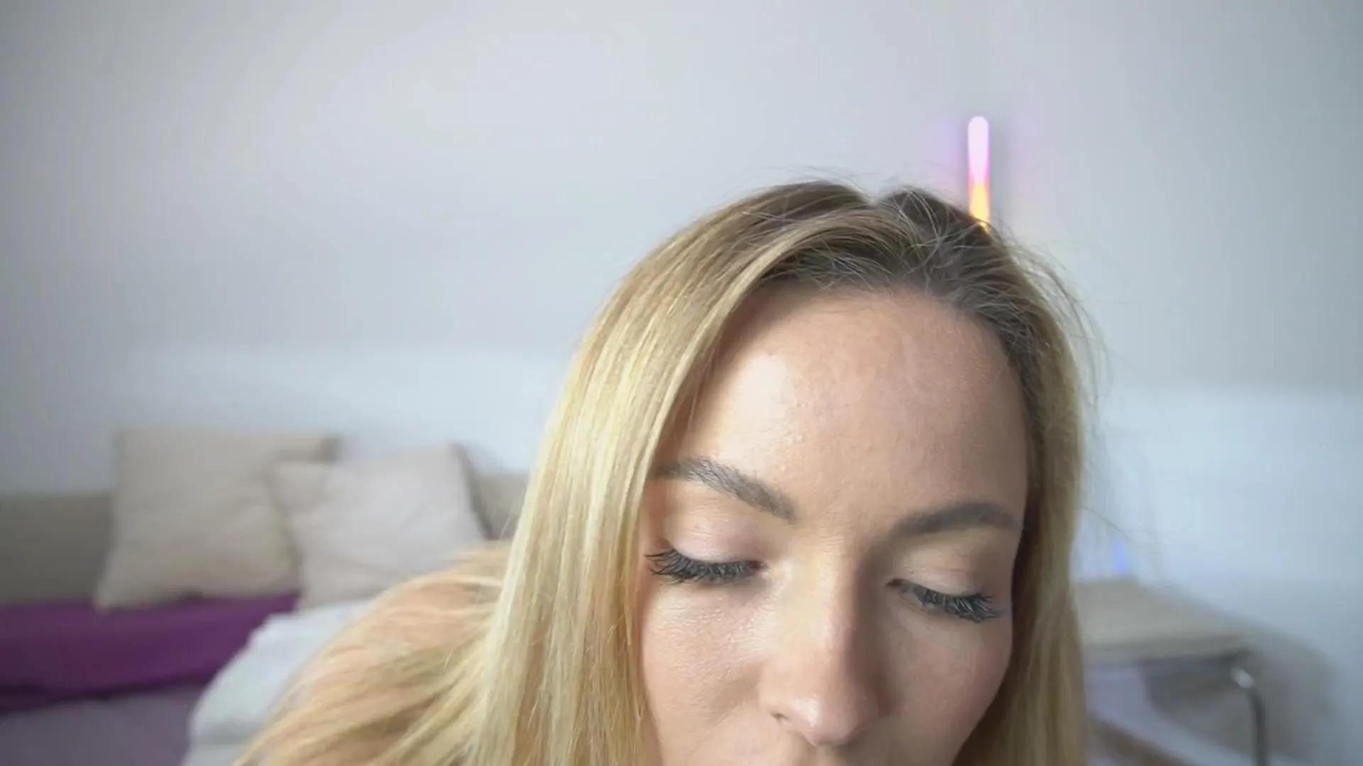 Offline anee_lory on Cam4