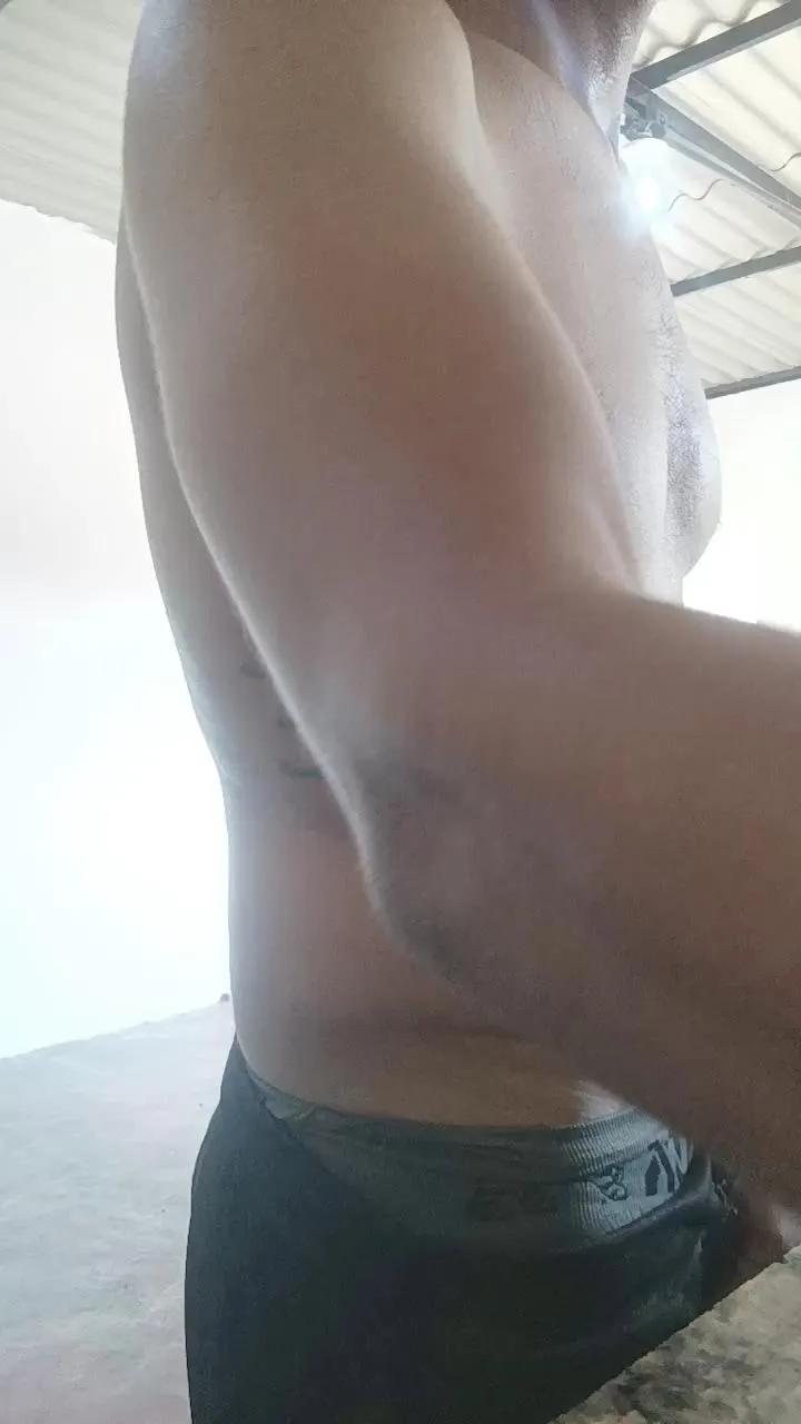 Offline angelmontillao on Cam4