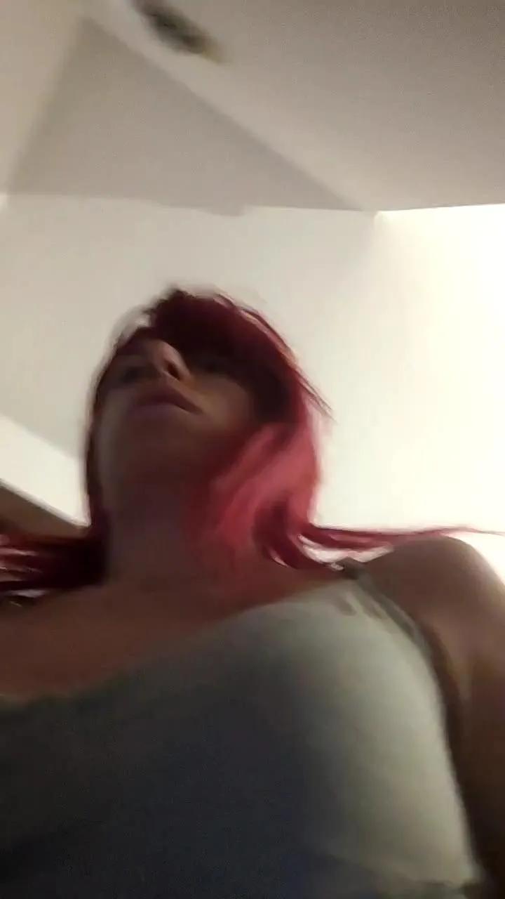 Offline Annarellapika on Cam4