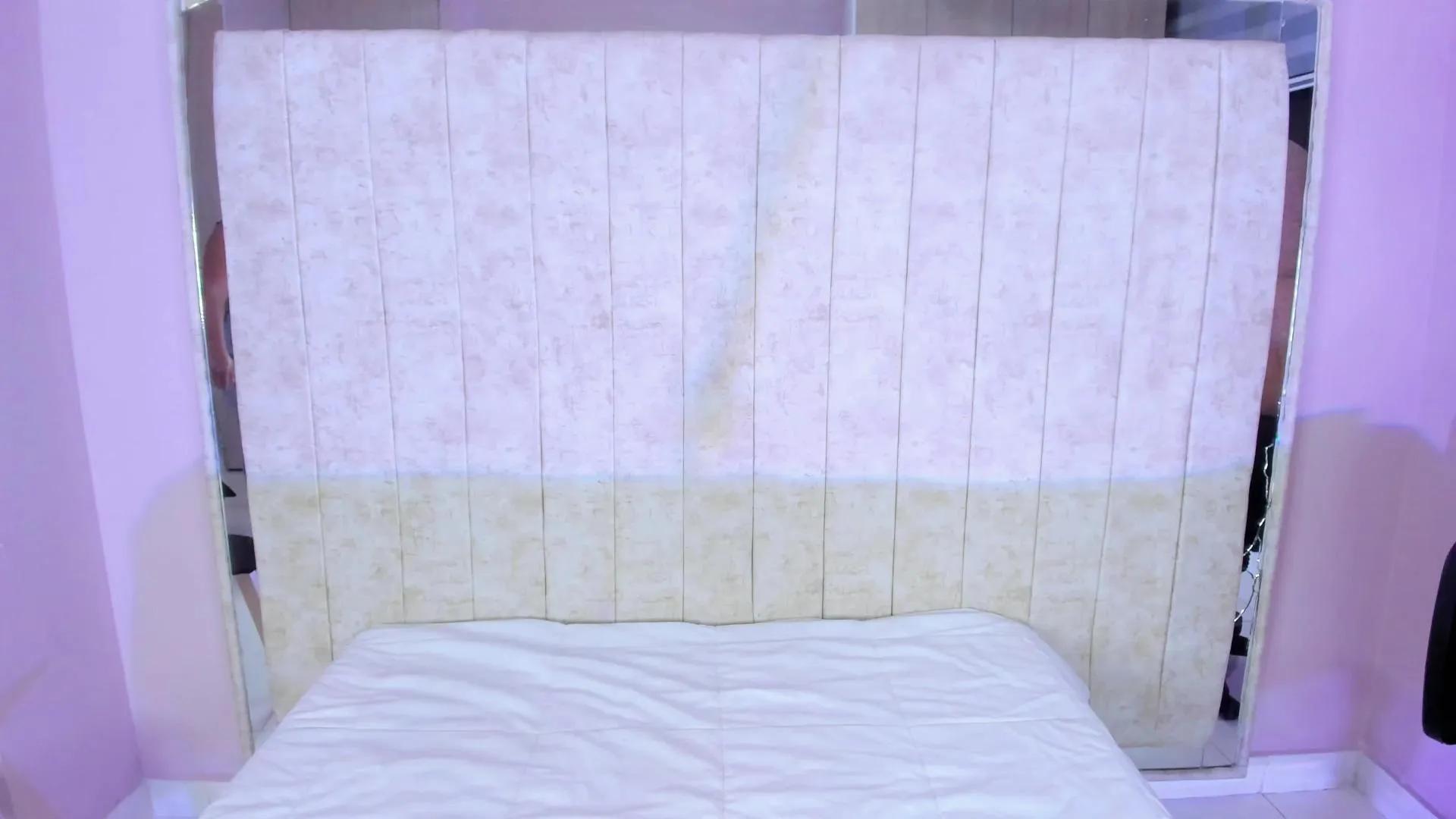 Annie9_ on Cam4 