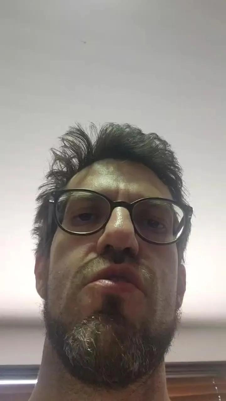 Offline AntonioMusculos on Cam4