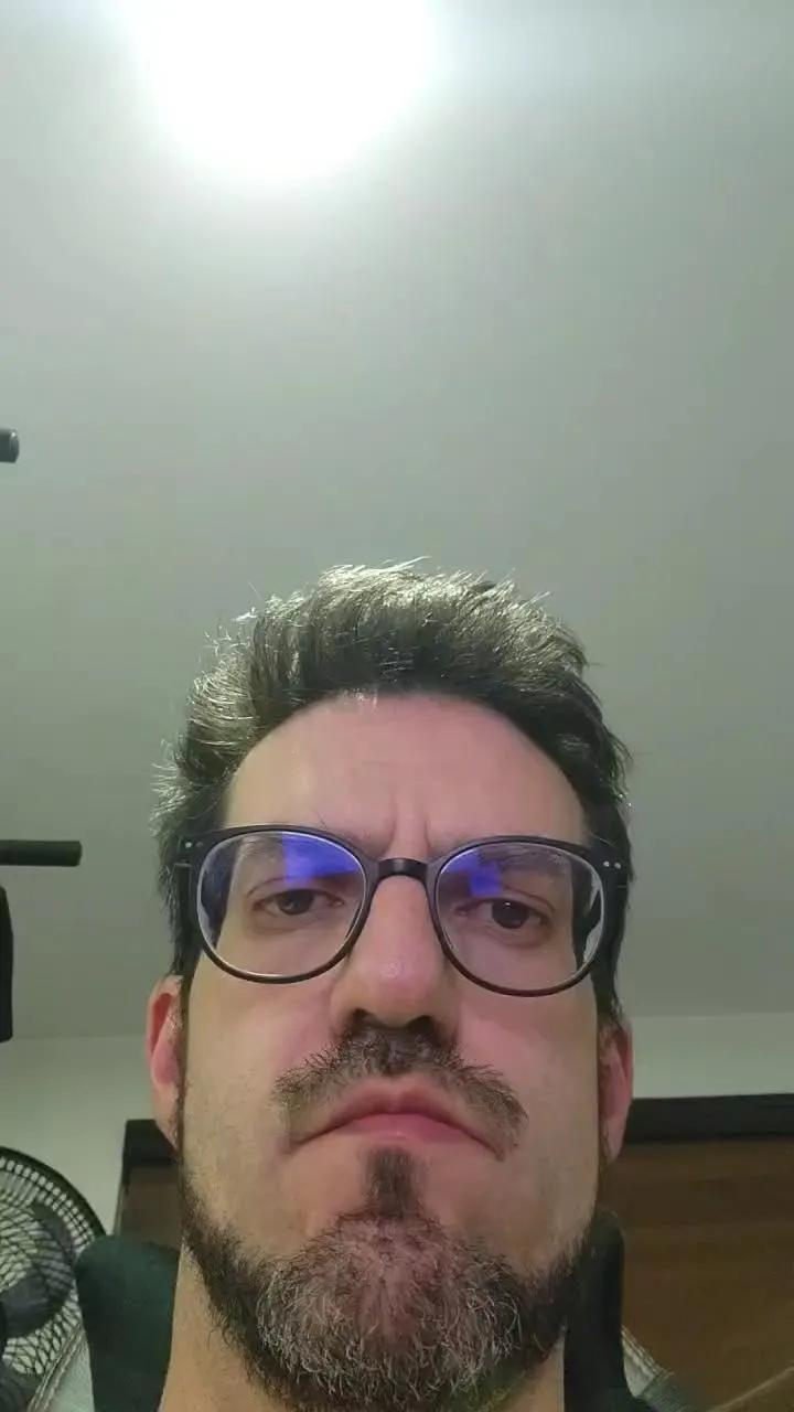 Offline AntonioMusculos on Cam4