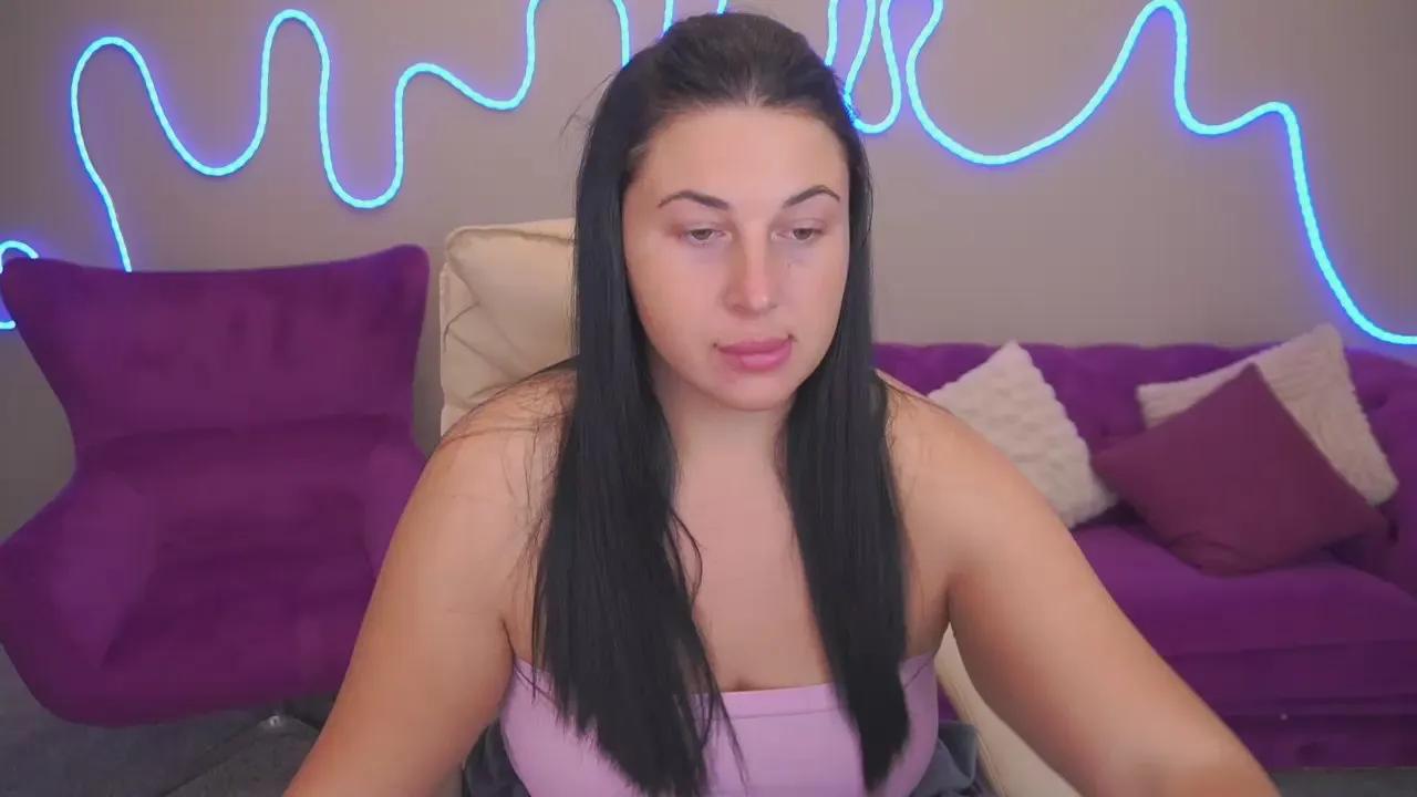 Offline ArianaDark on Cam4