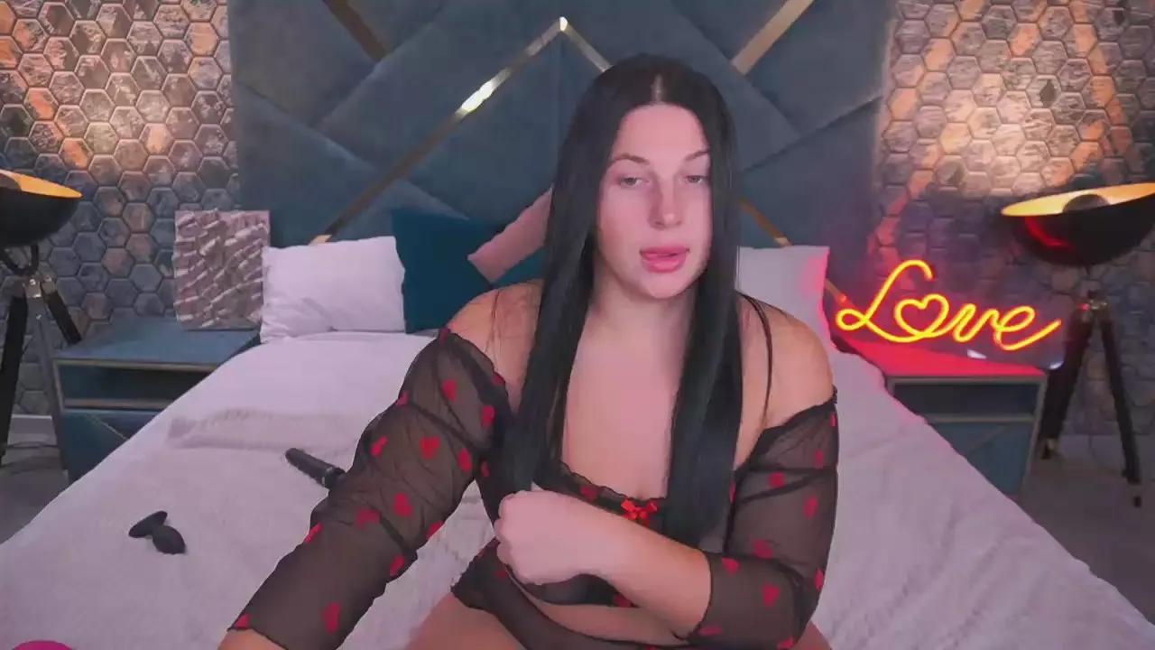 Offline ArianaDark on Cam4