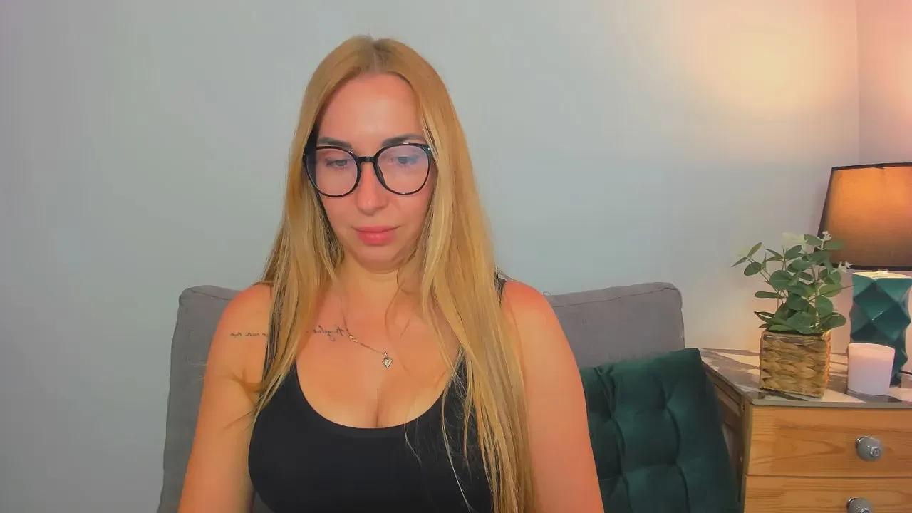 AriaSexually on Cam4 